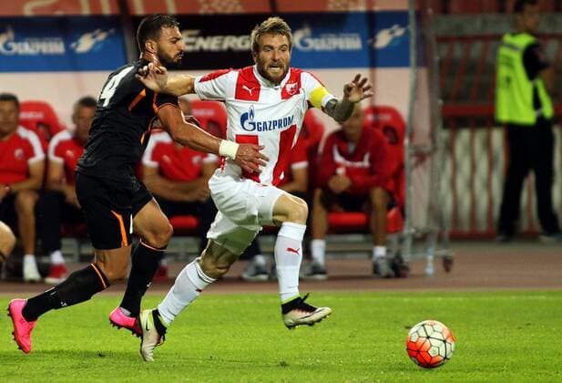 19.07.2016 Belgrade(Serbia) FK Crvena Zvezda(FC Red Star)-FC Valletta UEFA Champions League qualify 2nd leg men s football Aleksandar Katai(r) FK Crvena Zvezda(FC Red Star) passing by Steve Borg(L) FC Valletta : 