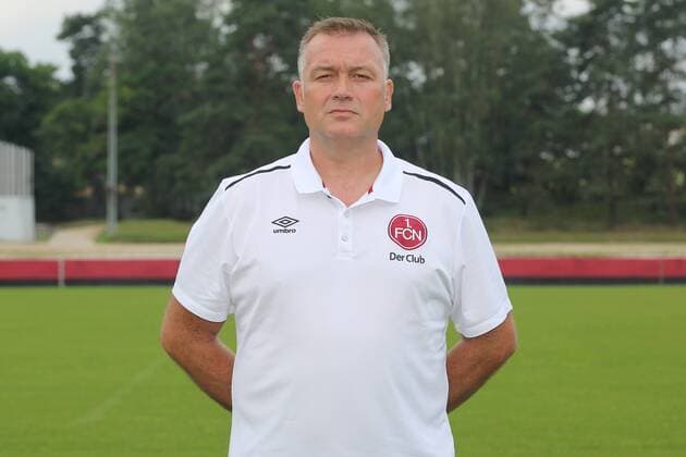 21.07.2016 - 1. FC Nürnberg FCN - 2. Fußball Bundesliga BL - Saison 2016 2017 - Fototermin Porträttermin - MWei - Markus Zeyer (Physiotherapeut 1.FC Nürnberg FCN ) Einzelbild Einzelfoto Portrait Porträt Kopfbild