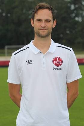 21.07.2016 - 1. FC Nürnberg FCN - 2. Fußball Bundesliga BL - Saison 2016 2017 - Fototermin Porträttermin - MWei - Sascha Rurainski (Physiotherapeur 1.FC Nürnberg FCN ) - Einzelbild Einzelfoto Portrait Porträt Kopfbild