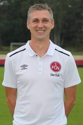 21.07.2016 - 1. FC Nürnberg FCN - 2. Fußball Bundesliga BL - Saison 2016 2017 - Fototermin Porträttermin - MWei - Marko Riegel (Zeugwart 1.FC Nürnberg FCN ) - Einzelbild Einzelfoto Portrait Porträt Kopfbild