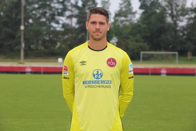21.07.2016 - 1. FC Nürnberg FCN - 2. Fußball Bundesliga BL - Saison 2016 2017 - Fototermin Porträttermin - MWei - Patrick Rakovsky (22, 1.FC Nürnberg FCN ) Einzelbild Einzelfoto Portrait Porträt Kopfbild