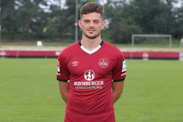 21.07.2016 - 1. FC Nürnberg FCN - 2. Fußball Bundesliga BL - Saison 2016 2017 - Fototermin Porträttermin - MWei - Tim Leibold (23, 1. FC Nürnberg FCN ) Einzelbild Einzelfoto Portrait Porträt Kopfbild