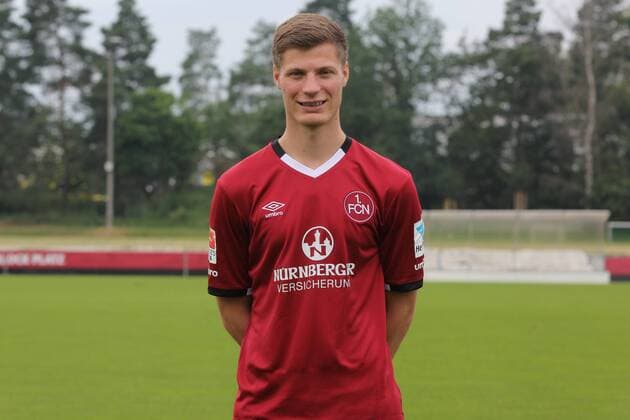 21.07.2016 - 1. FC Nürnberg FCN - 2. Fußball Bundesliga BL - Saison 2016 2017 - Fototermin Porträttermin - MWei - Patrick Erras (29, 1. FC Nürnberg FCN ) Einzelbild Einzelfoto Portrait Porträt Kopfbild