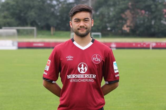 21.07.2016 - 1. FC Nürnberg FCN - 2. Fußball Bundesliga BL - Saison 2016 2017 - Fototermin Porträttermin - MWei - Mike Ott (8, 1.FC Nürnberg FCN ) Einzelbild Einzelfoto Portrait Porträt Kopfbild