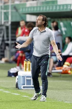 BUDAPEST, HUNGARY - JULY 20: Head coach Thomas Doll of Ferencvarosi TC is nervous during the UEFA Champions League Qualifying Round match between Ferencvarosi TC and FK Partizani at Groupama Arena on July 20, 2016 in Budapest, Hungary. LaszloxSzirtesi 