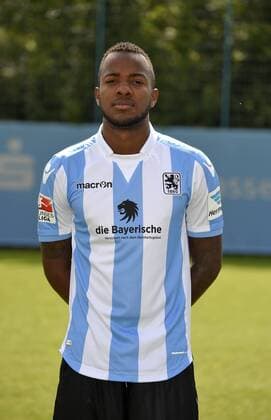 22.07.2016, Fussball 2.Liga 2016 2017, TSV 1860 München, Porträttermin 2016 2017, Victor Andrade (TSV 1860 München).