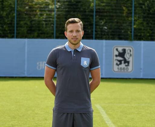 22.07.2016, Fussball 2.Liga 2016 2017, TSV 1860 München, Porträttermin 2016 2017, Teammanager Florian Waitz (1860 München).