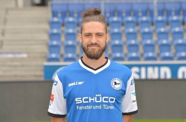 22.07.2016, Fussball, 2. LIGA, Saison 2016 2017, SCHÜCO-ARENA, BIELEFELD Fußball, GER, 2.BL, Portraittermin 2016 2017, Arminia Bielefeld David Ulm (Arminia Bielefeld), Aktion, Einzelbild, Quer, Portrait