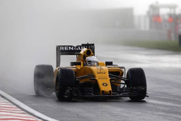 Formel 1, GP von Ungarn, Qualifying in Budapest abgebrochen Hungarian Grand Prix, Hungaroring, Budapest 21 - 24 July 2016 23.07.2016 - Qualifying, Kevin Magnussen (DEN) Renault F1 Team RS16 