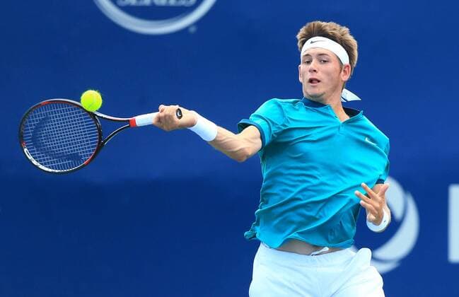 TORONTO, July 23, 2016 -- Jared Donaldson of the United States returns the ball against Christian Lakoseljac of Canada during the first round of men s singles qualifying match at the 2016 Rogers Cup in Toronto, Canada, July 23, 2016. Jared Donaldson won 2-0. )(hcs) (SP)CANADA-TORONTO-TENNIS-ROGERS CUP-MEN S SINGLES-QUALIFYING ZouxZheng 