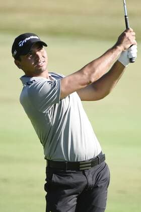 July 23, 2016: Jason Day hits his approach shot to the first hole in the third round at the RBC Canadian Open at Glen Abbey Golf Club in Oakville, Ontario. (Photo by Gerry Angus Icon Sportswire) GOLF: JUL 23 PGA Golf Herren - RBC Canadian Open - Third Round Icon16072309 EDITORIAL USE ONLY