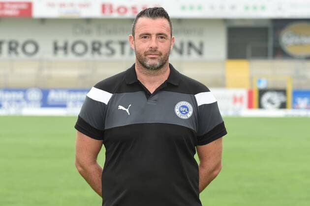 Fußball 3. Liga, Porträttermin 2016 2017 Sportfreunde Lotte am 23.07.2016 im FRIMO Stadion in Lotte Torwarttrainer Bastian Görrissen Goerrissen (Lotte) mt