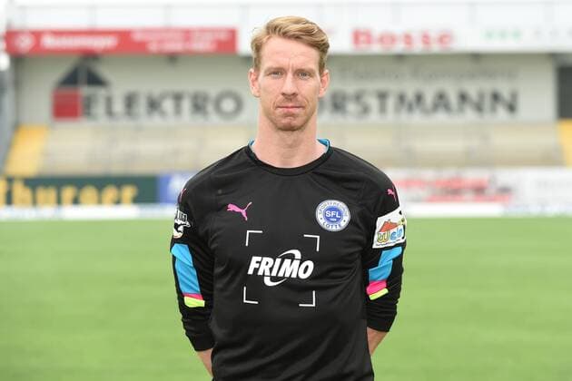 Fußball 3. Liga, Porträttermin 2016 2017 Sportfreunde Lotte am 23.07.2016 im FRIMO Stadion in Lotte Torwart David Buchholz (Lotte) mt