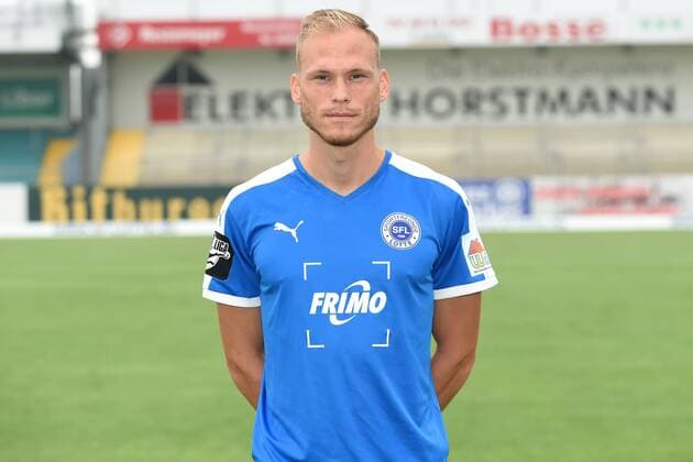 Fußball 3. Liga, Porträttermin 2016 2017 Sportfreunde Lotte am 23.07.2016 im FRIMO Stadion in Lotte Gerrit Nauber (Lotte) mt