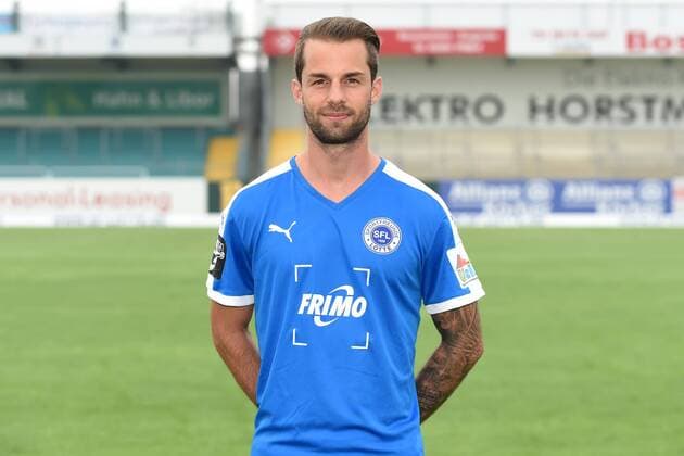 Fußball 3. Liga, Porträttermin 2016 2017 Sportfreunde Lotte am 23.07.2016 im FRIMO Stadion in Lotte Alexander Hettich (Lotte) mt