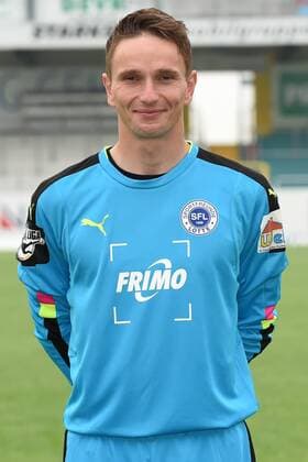 Fußball 3. Liga, Porträttermin 2016 2017 Sportfreunde Lotte am 23.07.2016 im FRIMO Stadion in Lotte Torwart Benedikt Fernandez (Lotte) mt