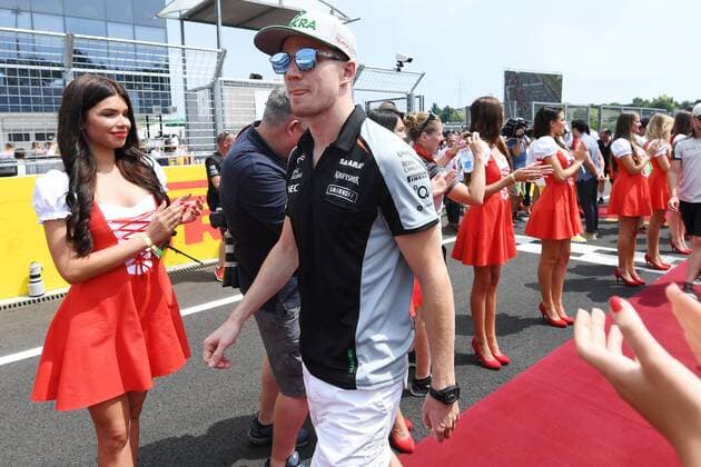 Formel 1, GP Ungarn, Fahrerparade Motorsports: FIA Formula One World Championship WM Weltmeisterschaft 2016, Grand Prix of Hungary, 27 Nico Hulkenberg (GER, Sahara Force India F1 Team), xHOCHxZWEIx