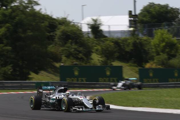 Motorsports: FIA Formula One World Championship WM Weltmeisterschaft 2016, Grand Prix of Hungary, 44 Lewis Hamilton (GBR, Mercedes AMG Petronas Formula One Team), xHOCHxZWEIx