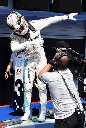 Formel 1, Lewis Hamilton gewinnt GP Ungarn Lewis Hamilton; Mercedes Grand Prix, formula 1 GP, Ungarn in Budapest, 24.07.2016 Photo:mspb Jerry Andre Lewis Hamilton; formula 1 GP, Ungarn
