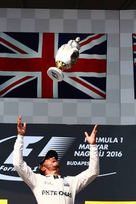 Formel 1, GP Ungarn Hungarian Grand Prix, Hungaroring, Budapest 21 - 24 July 2016 24.07.2016 - Race, Lewis Hamilton (GBR) Mercedes AMG F1 W07 Hybrid race winner 