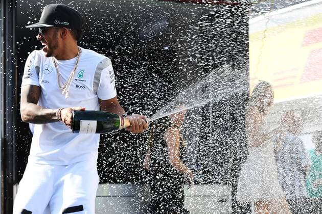 Formel 1, GP Ungarn Motorsports: FIA Formula One World Championship WM Weltmeisterschaft 2016, Grand Prix of Hungary, 44 Lewis Hamilton (GBR, Mercedes AMG Petronas Formula One Team), xHOCHxZWEIx