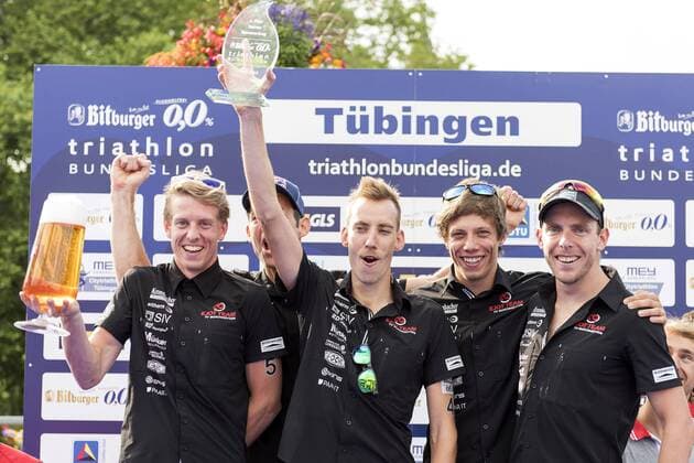 EJOT Team TV Buschhuetten , Siegerehrung, 1. Bitburger 0,0% Triathlon-Bundesliga, Mey Generalbau Citytriathlon Tuebingen, DTU-Roadshow 2016, Deutsche Triathlon Union, 24.07.2016, Tuebingen Copyright: Walther Eibner-Pressefoto EP_SWR