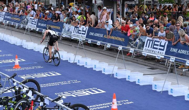 Triathlon 24.07.2016 2. Mey Generalbau Citytriathlon Tuebingen 2016 Sprintdistanz, Wechsel Schwimmen - Radfahren 
