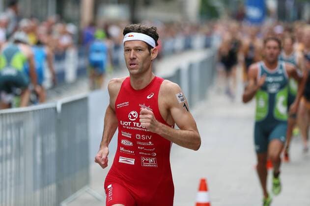 Triathlon 24.07.2016 2. Mey Generalbau Citytriathlon Tuebingen 2016 1. Bundesliga, Maenner Laufen; Sieger Sven Riederer (Schweiz, TV Buschhuetten) 