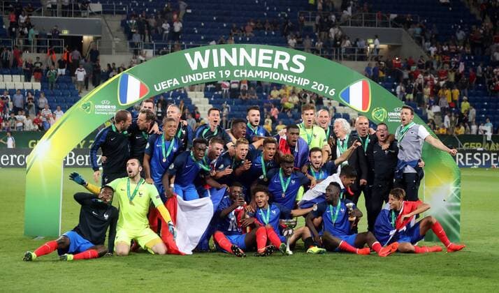 Bilder des Tages - SPORT Fußball, U19 EM, Finale, Frankreich ist Europameister UEFA U19 EM Finale Frankreich - Italien Deutschland, Sinsheim, 24.07.2016, Fussball, UEFA U19 EM Finale in Sinsheim, Frankreich - Italien: Siegermannschaft Frankreich.