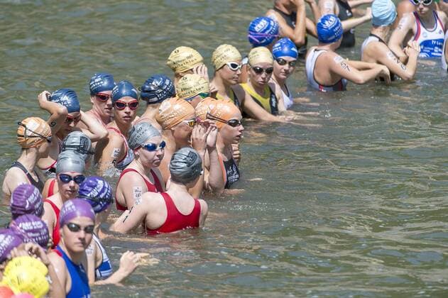 Start schwimmen, 1. Bitburger 0,0% Triathlon-Bundesliga, Damen, Mey Generalbau Citytriathlon, DTU-Roadshow 2016, Deutsche Triathlon Union, 24.07.2016, Tuebingen Copyright: Walther Eibner-Pressefoto EP_SWR