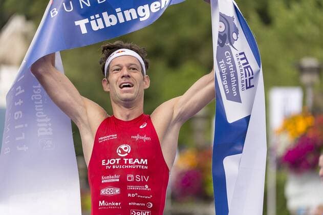 Sieger, Sven Riederer, 1. Bitburger 0,0% Triathlon-Bundesliga, Herren, Mey Generalbau Citytriathlon Tuebingen, DTU-Roadshow 2016, Deutsche Triathlon Union, 24.07.2016, Tuebingen Copyright: Walther Eibner-Pressefoto EP_SWR