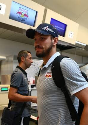 SOCCER - CL, quali, Tirana vs RBS SALZBURG,AUSTRIA,25.JUL.16 - SOCCER - UEFA Champions League, qualification, FK Partizani Tirana vs Red Bull Salzburg, departure from the Salzburg airport. Image shows Andreas Ulmer (RBS). GEPAxpictures xFelixxRoittner