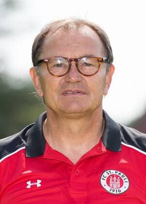 Fußball, GER, 2.Bundesliga, Porträttermin 2016 2017, FC St.Pauli, Cheftrainer Ewald Lienen