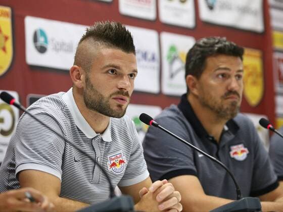 Fußball, CL Quali, Red Bull Salzburg - PK SOCCER - CL, quali, Tirana vs RBS TIRANA,ALBANIA,25.JUL.16 - SOCCER - UEFA Champions League, qualification, FK Partizani Tirana vs Red Bull Salzburg, RBS press conference PK Pressekonferenz Image shows Valon Berisha and head coach Oscar Garcia (RBS). GEPAxpictures xFelixxRoittner