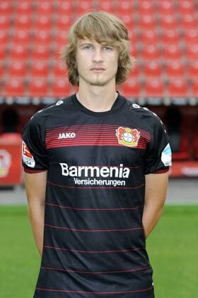 Porträt: Fußball, GER, 1.BL, Bundesliga, Liga, Porträttermin 2016 2017, Bayer Leverkusen: Tin Jedvaj (Leverkusen). Einzelbild, Portrait, Porträt.