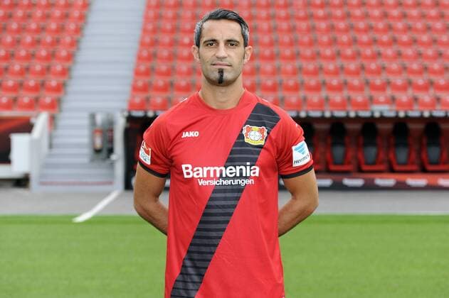Porträt: Fußball, GER, 1.BL, Bundesliga, Liga, Porträttermin 2016 2017, Bayer Leverkusen: Ramazan Özcan (Leverkusen). Einzelbild, Portrait, Porträt.