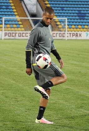 Anderlecht s Sebastien De Maio pictured during a training session of Belgian first league soccer team RSC Anderlecht in Rostov-on-Don, Russia, Monday 25 July 2016. Tomorrow Anderlecht is playing the first leg of the third qualification round for the Champions League competition against Russian team FC Rostov. VIRGINIExLEFOUR  x04898668x