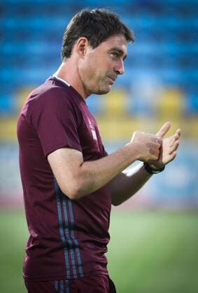 Anderlecht s head coach Rene Weiler gestures during a training session of Belgian first league soccer team RSC Anderlecht in Rostov-on-Don, Russia, Monday 25 July 2016. Tomorrow Anderlecht is playing the first leg of the third qualification round for the Champions League competition against Russian team FC Rostov. VIRGINIExLEFOUR  x04898702x