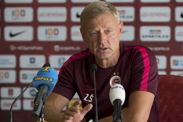 Bilder des Tages - Sport Fußball, CL Quali, Sparta Prag - PK Coach of Sparta Praha Zdenek Scasny speaks during the press conference PK Pressekonferenz prior to 3rd qualifying round of football Champions League, 1st leg: Sparta Praha vs Steaua Bucharest in Prague, Czech Republic, July 25, 2016. (CTKxPhoto MichalxKamaryt) CTKPhotoP201607250717001  kmt 3