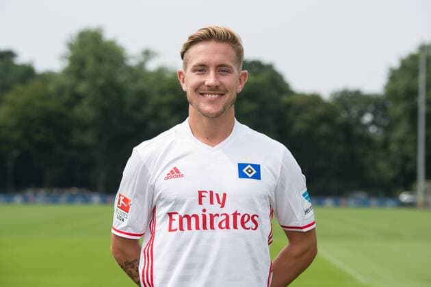 Fußball, GER, 1.Bundesliga, Porträttermin 2016 2017, Hamburger SV, Lewis Holtby