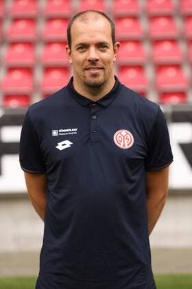CHRISTOPHER ROHRBECK PHYSIOTHERAPEUT FUSSBALL, GER, 1. LIGA, BUNDESLIGA, PORTRAETTERMIN 2016 2017, FSV MAINZ 05 