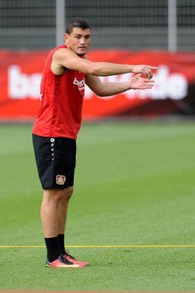 Kyriakos Papadopoulos ( Bayer 04 Leverkusen ) gibt Anweisungen. Training Bayer 04 Leverkusen, Fussball, 1. Bundesliga, 14.07.2016 Foto : Thomas Thienel Eibner Leverkusen Copyright: Thienel Eibner-Pressefoto EP_TTL