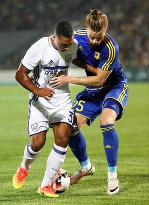 Bilder des Tages - Sport Anderlecht s Youri Tielemans and Rostov s Ivan Novoseltsev fight for the ball during the first leg of the third qualification round between Belgian first league soccer team RSC Anderlecht and Russian team FC Rostov in the Champions League competition, on Tuesday 26 July 2016, in Rostov-on-Don, Russia. VIRGINIExLEFOUR  x04899211x