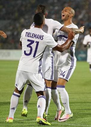 Anderlecht s Sofiane Hanni (R) celebrates with his teammates after scoring during the first leg of the third qualification round between Belgian first league soccer team RSC Anderlecht and Russian team FC Rostov in the Champions League competition, on Tuesday 26 July 2016, in Rostov-on-Don, Russia. VIRGINIExLEFOUR  x04899238x