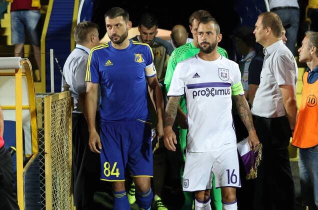 Rostov s Aleksandr Gatskan and Anderlecht s Steven Defour pictured at the start of the first leg of the third qualification round between Belgian first league soccer team RSC Anderlecht and Russian team FC Rostov in the Champions League competition, on Tuesday 26 July 2016, in Rostov-on-Don, Russia. VIRGINIExLEFOUR  x04899226x