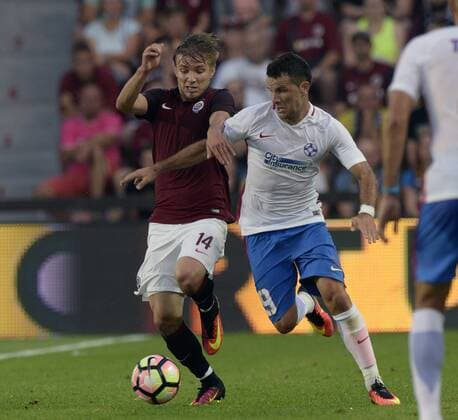 Martin Frydek of Sparta, left, and Adnan Aganovic of Steaua in action during the 3rd qualifying round of football Champions League, 1st leg: Sparta Praha vs Steaua Bucharest in Prague, Czech Republic, July 26, 2016. (CTKxPhoto MichalxDolezal) CTKPhotoP201607260966901  dol 0002