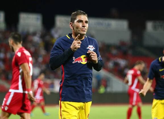 SOCCER - CL, quali, Tirana vs RBS ELBASAN,ALBANIA,26.JUL.16 - SOCCER - UEFA Champions League, qualification, FK Partizani Tirana vs Red Bull Salzburg. Image shows the rejoicing of Jonatan Soriano (RBS). GEPAxpictures xFelixxRoittner