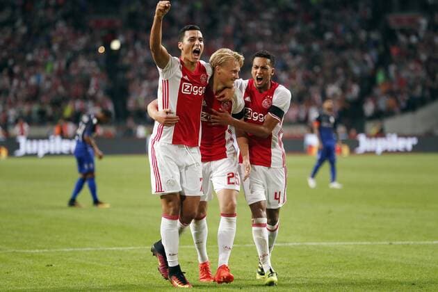 (L-R) Anwar El Ghazi of Ajax, Kasper Dolberg of Ajax, Jairo Riedewald of Ajax during the UEFA Champions League Third qualifying round first leg match between Ajax Amsterdam and PAOK Saloniki on July 26, 2016 at the Amsterdam Arena in Amsterdam, The Netherlands. Ajax v PAOK Saloniki UEFA Champions League 2016 2017 xVIxxIVx 5898411