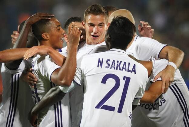 Anderlecht s Youri Tielemans (L) celebrates with his teammates after scoring during the first leg of the third qualification round between Belgian first league soccer team RSC Anderlecht and Russian team FC Rostov in the Champions League competition, on Tuesday 26 July 2016, in Rostov-on-Don, Russia. VIRGINIExLEFOUR  x04899260x