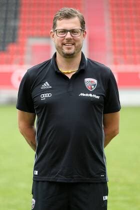 1. Bundesliga - Fußball - GER - FC Ingolstadt 04 - 2016 2017- Porträttermin - Zeugwart Michael Klattenbacher 1. BL - FC Ingolstadt 04 Saison 2016 2017